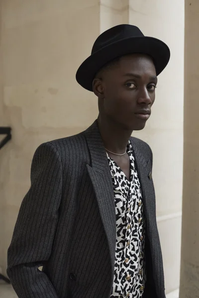 Look 14